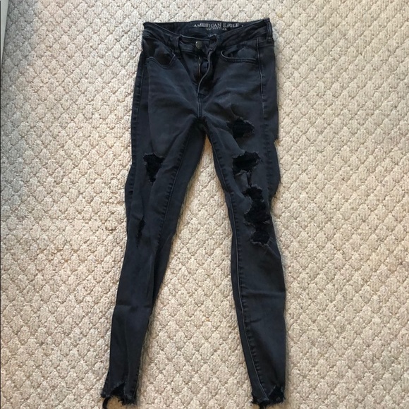Size 4 American Eagle ripped jeans - Picture 1 of 1